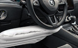 Подушка безопасности для защиты коленей водителя